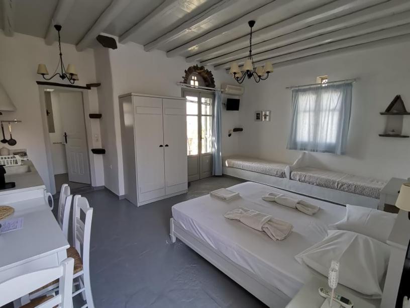 Elia Apartments Agios Romanos Buitenkant foto