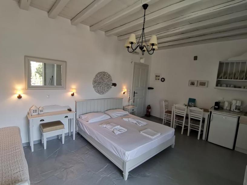 Elia Apartments Agios Romanos Buitenkant foto