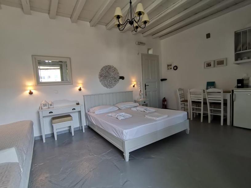 Elia Apartments Agios Romanos Buitenkant foto